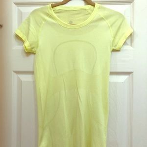 Lululemon 🍋 Swiftly Tech short sleeve
